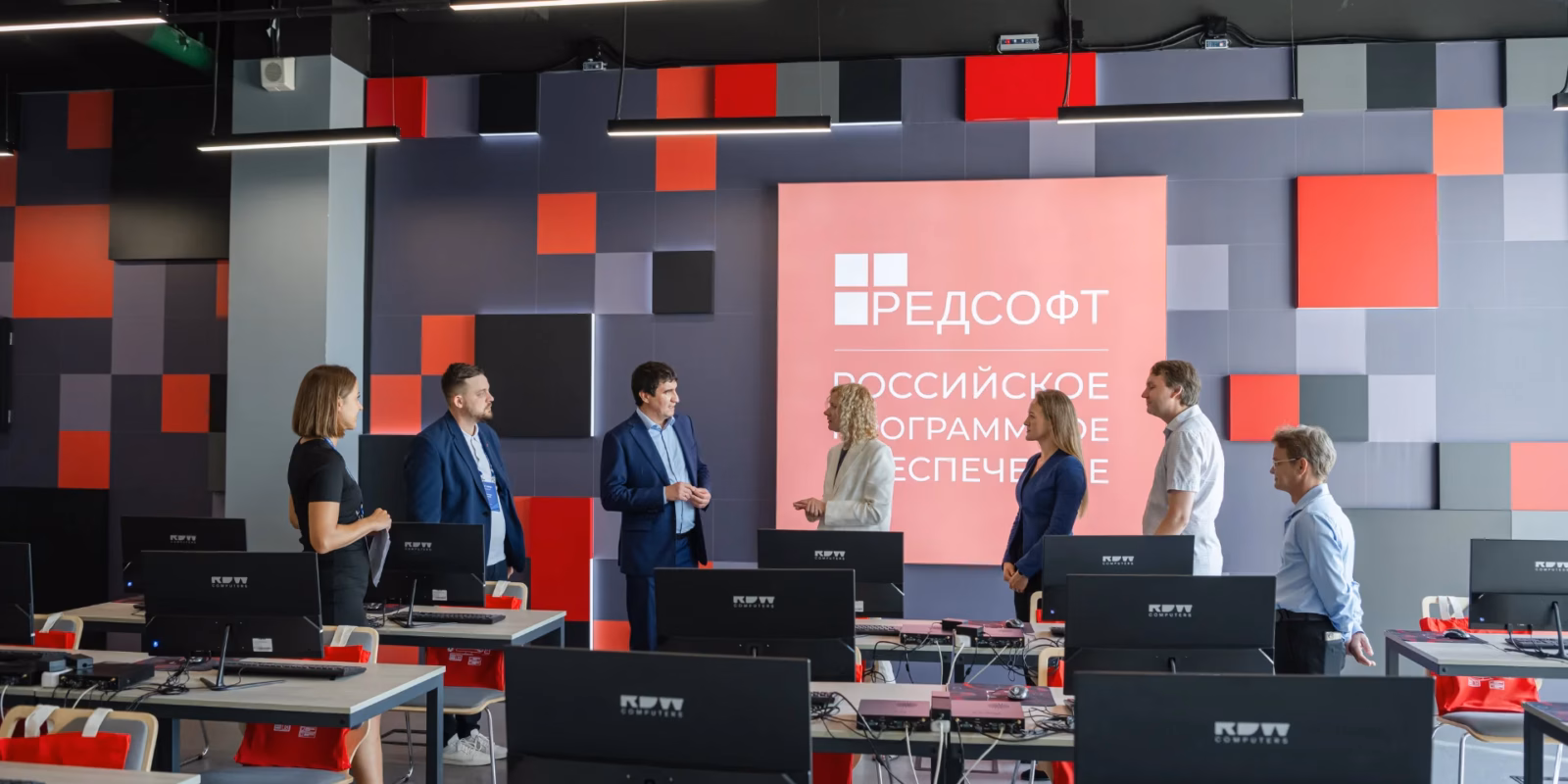 «Ред софт» выпустит современный складной смартфон на российской «Ред ОС» 2 aqaky egeglbzsylnkxwfjgqpgsgdib8eshvr ogineeyxiim9x2m6lbxwfgluidywy4 1agvn66u85yvh7tpwod8eq