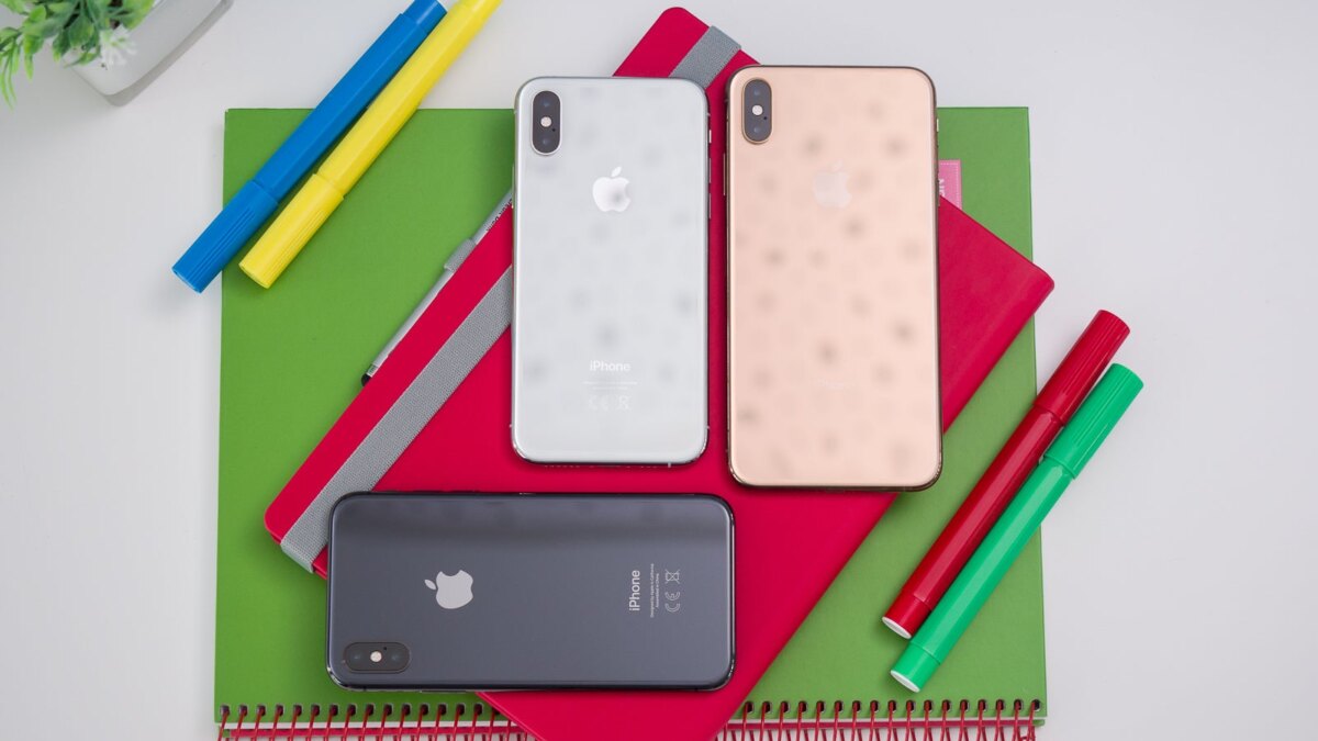iPhone XS стал "винтажным": Apple официально завершила эру iPhone X 2 iPhone XS