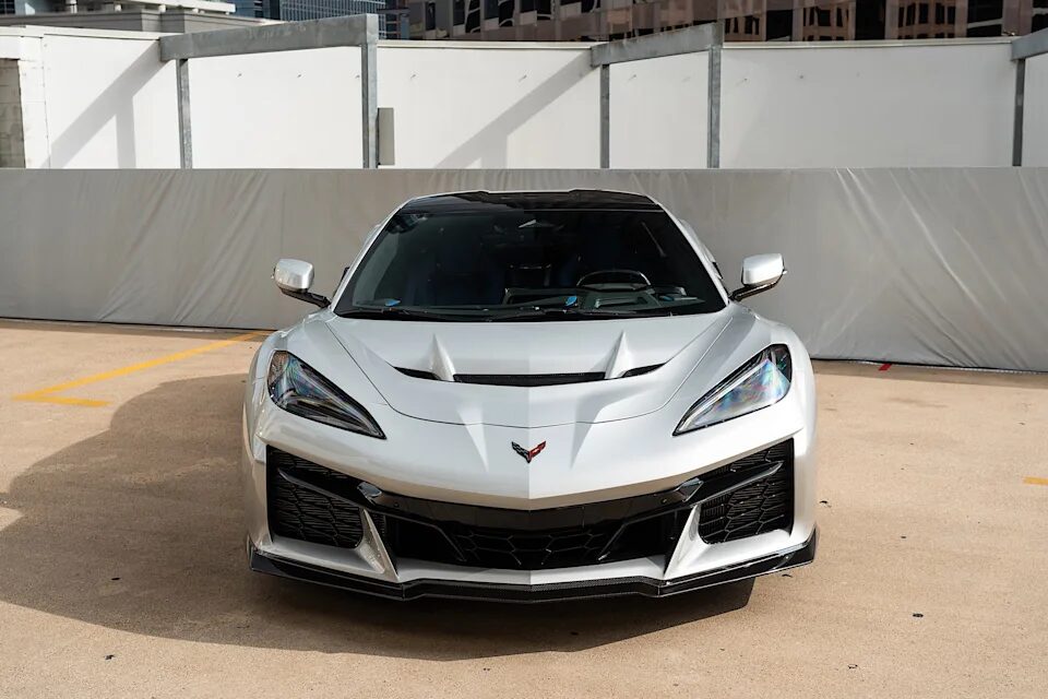 Chevrolet анонсировала Corvette ZR1X с мощностью 1250 л/с 4 eb413610 4ab9 11f0 bfe5 7f74eb754a4c