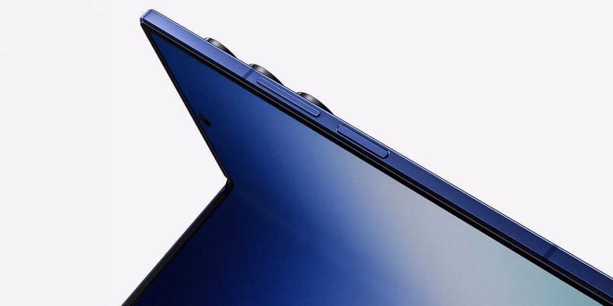 Galaxy Z Fold 7 и Flip 7 получат более тонкий корпус и яркие экраны 4 fold 7 unfolded blass 2.jpg