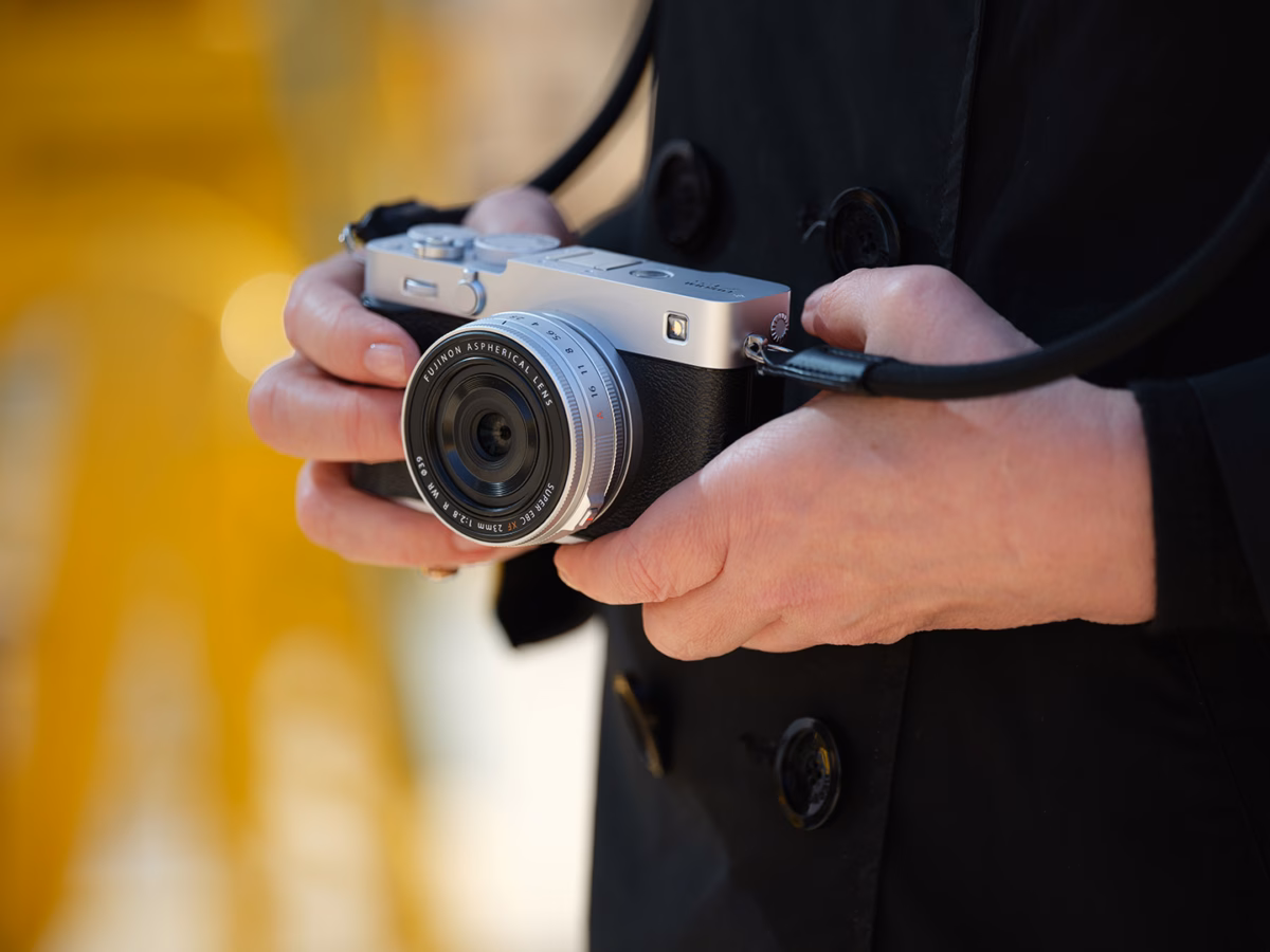 Fujifilm представила X-E5 с 40 Мп сенсором и ретро-дисплеем 18 fujifilm x e5 lifestyle 01