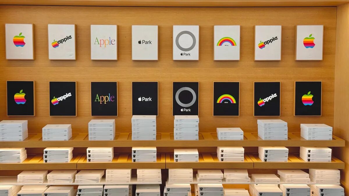 Дисплей со знаком Apple и радужным ретро-логотипом в лимитированной коллекции перед WWDC 2025