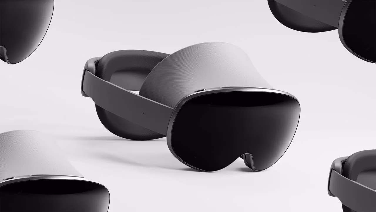 Samsung показала дисплеи для XR и будущих смартфонов на AWE 2025 Samsung XR headset