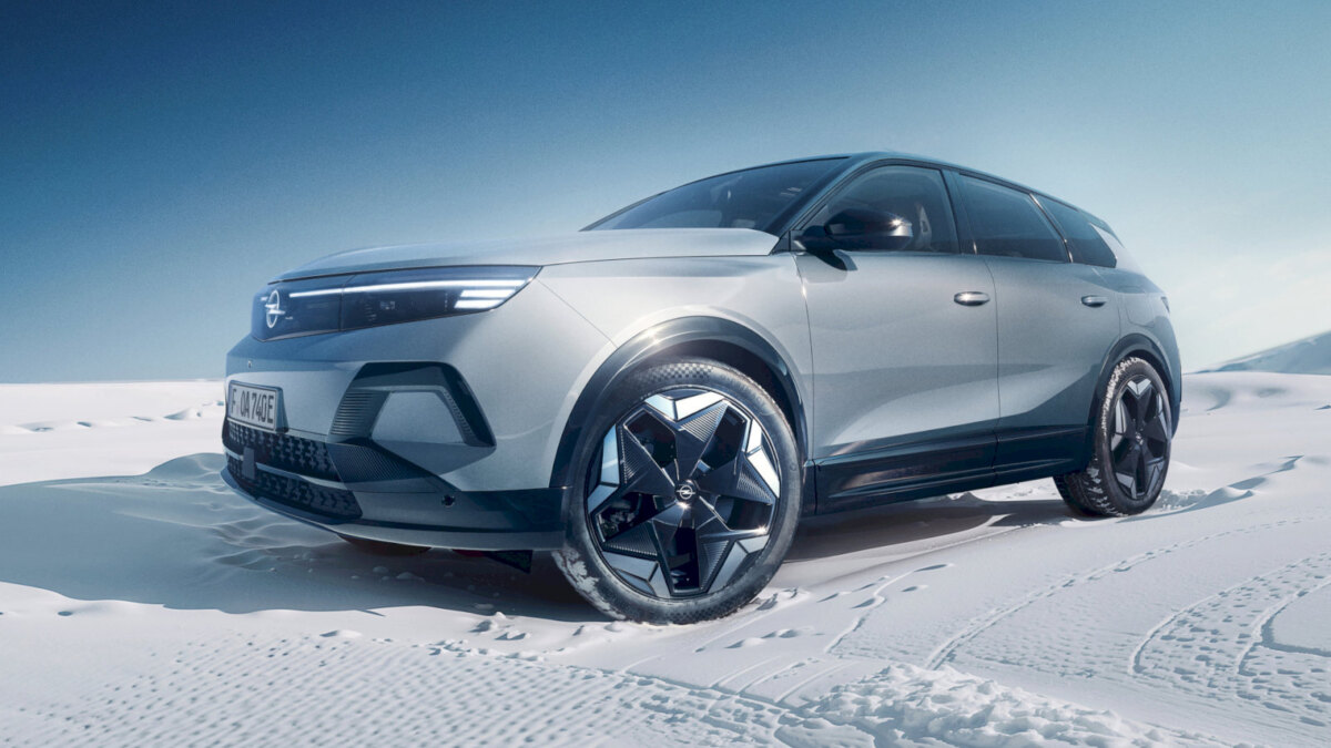 Opel the Grandland Electric AWD