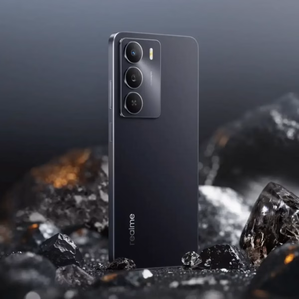 Realme C73
