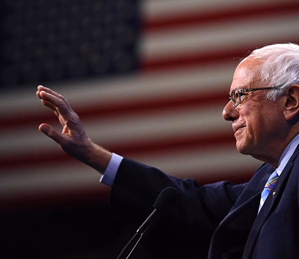 rts2pkvo bernie sanders gretchen ertl reuters