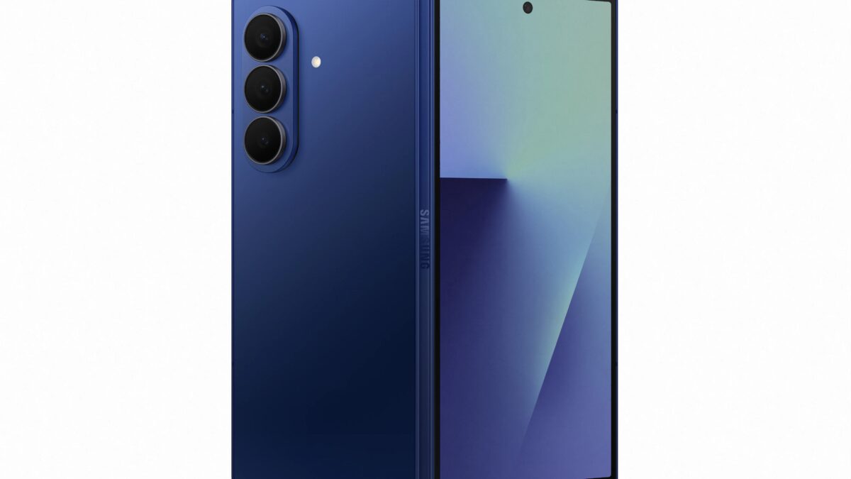 Смартфон Samsung Galaxy Z Fold 7 с тройной камерой