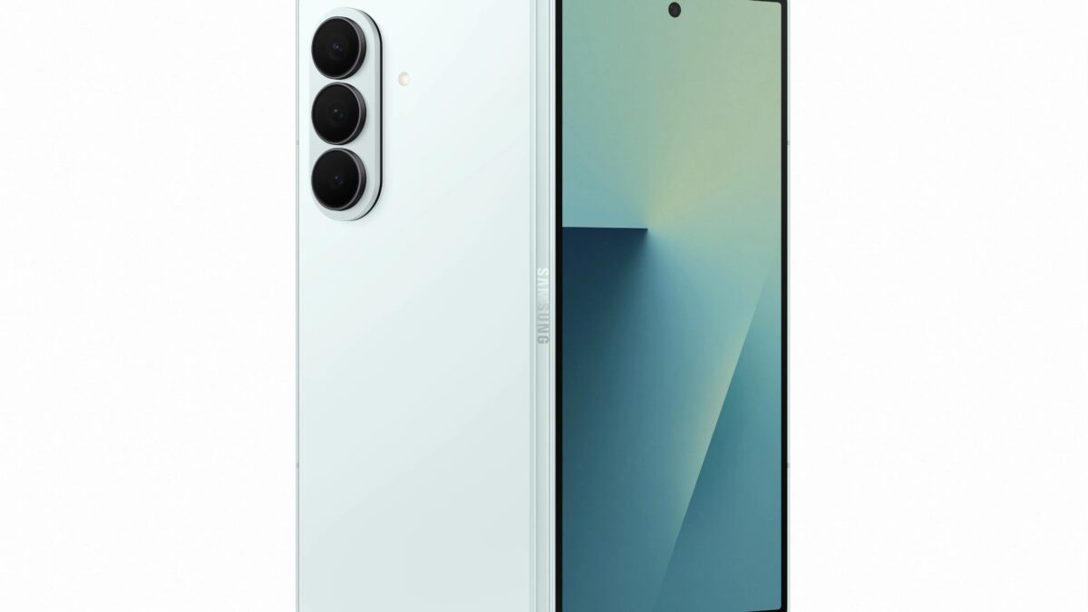 Складной смартфон Samsung Galaxy Z Fold 7 с тройной камерой и большим дисплеем