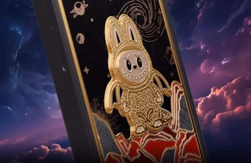 Caviar представил лимитированные Galaxy Z Fold7 и Flip7 с золотыми Labubu 4 870