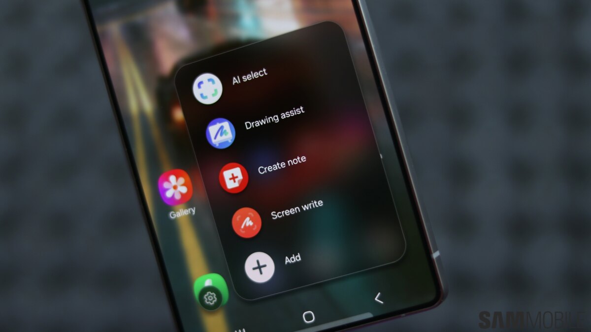 Samsung Galaxy S25 Ultra с S Pen: экран с меню Galaxy AI и заметками