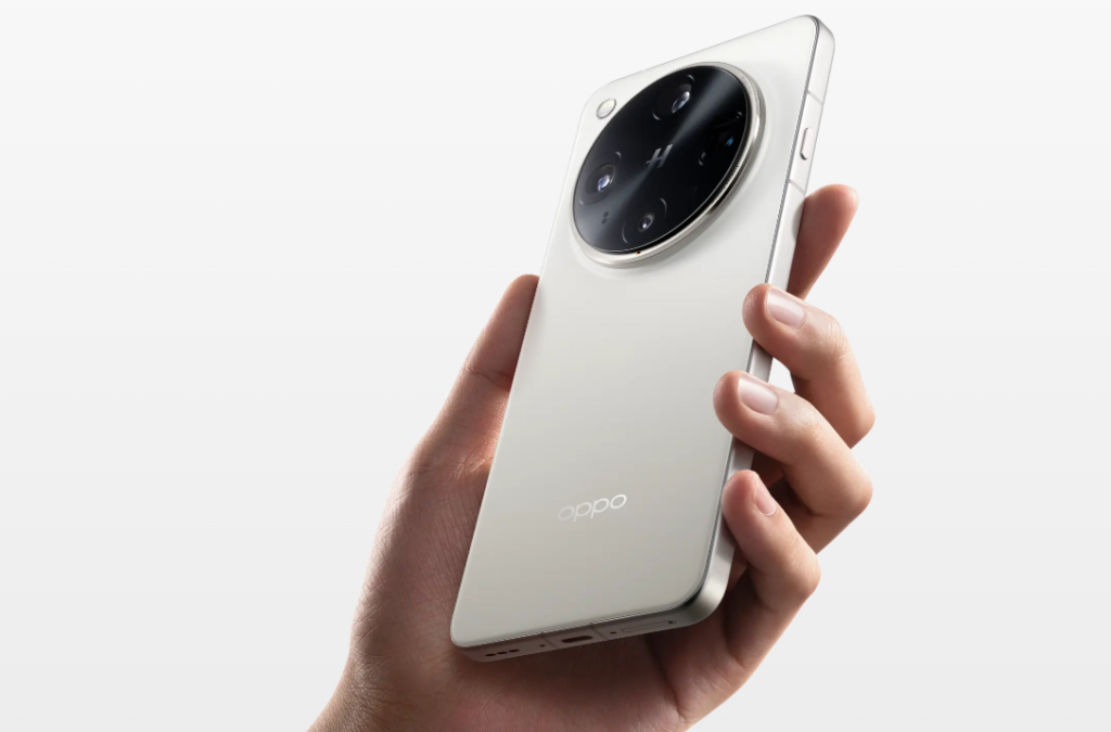 ТОП-6 китайских флагманских смартфонов 2025 года 11 oppo find x8 ultra in hand back design 1024x724 1