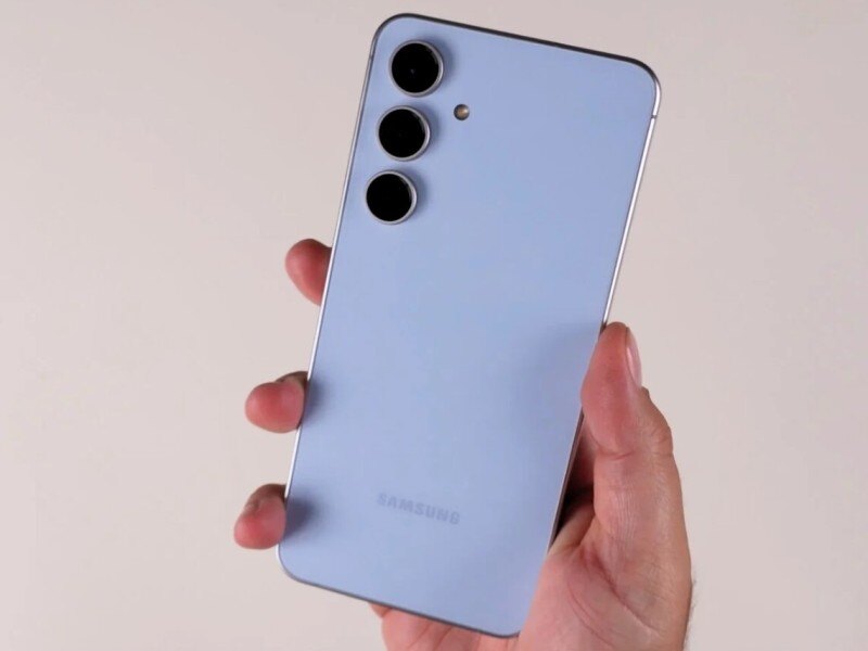 Samsung Galaxy S25 FE впервые показали на реальном фото 3 qirtkjgcs7njz0vnmmxz1wmucfkrniidiazahf