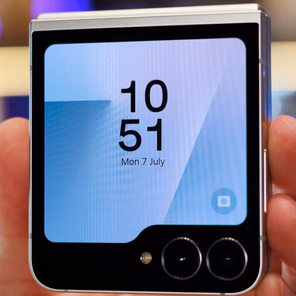 samsung just launched the brand new galaxy z flip 7 fe 1