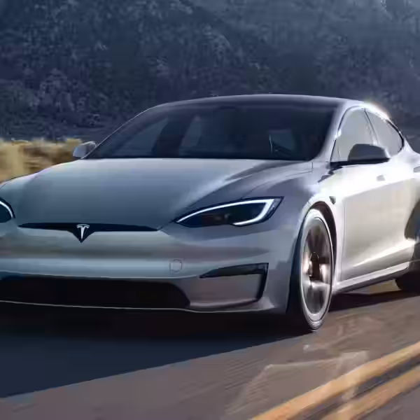 Tesla теперь заставляет владельцев Model S