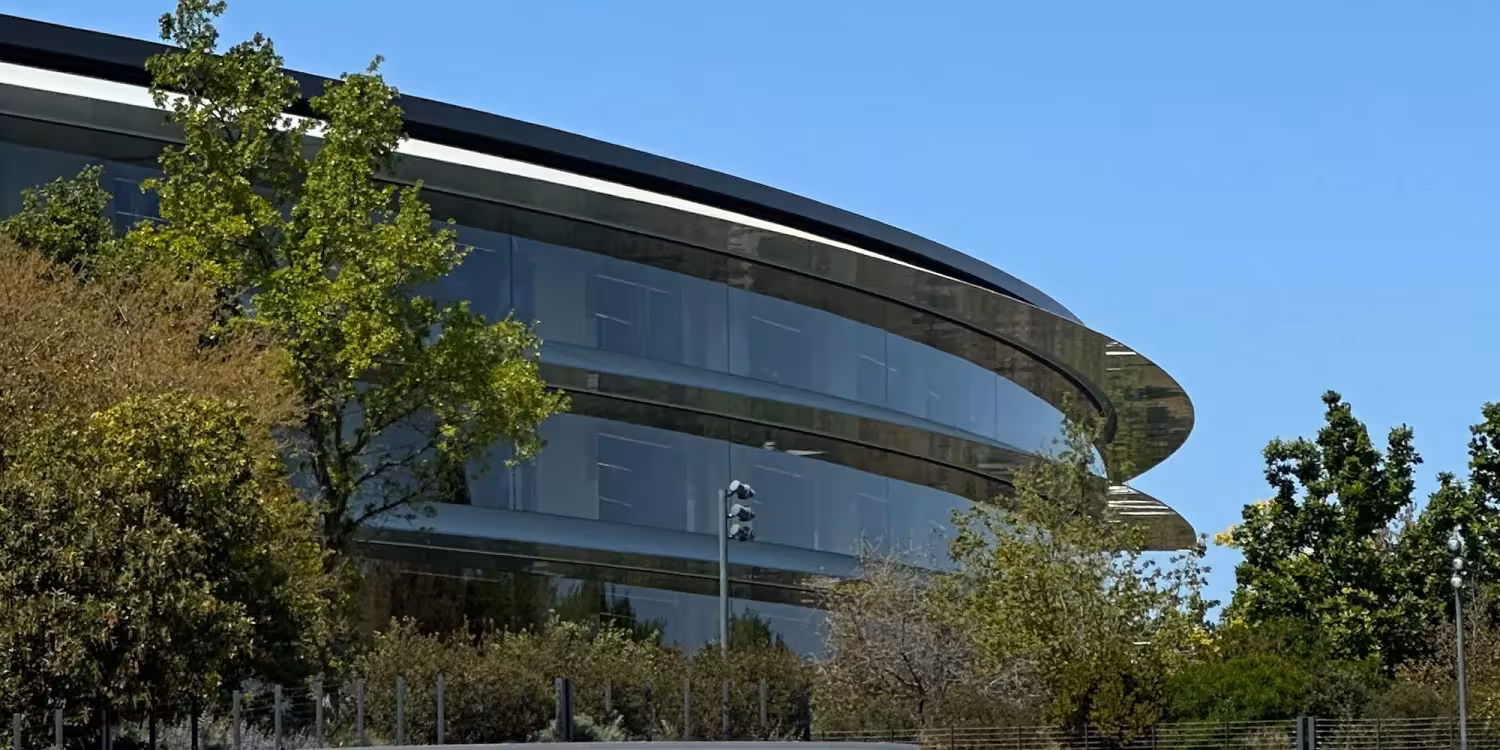 Кто следующий? В Apple ожидается новая громкая отставка 1 apple park.jpg