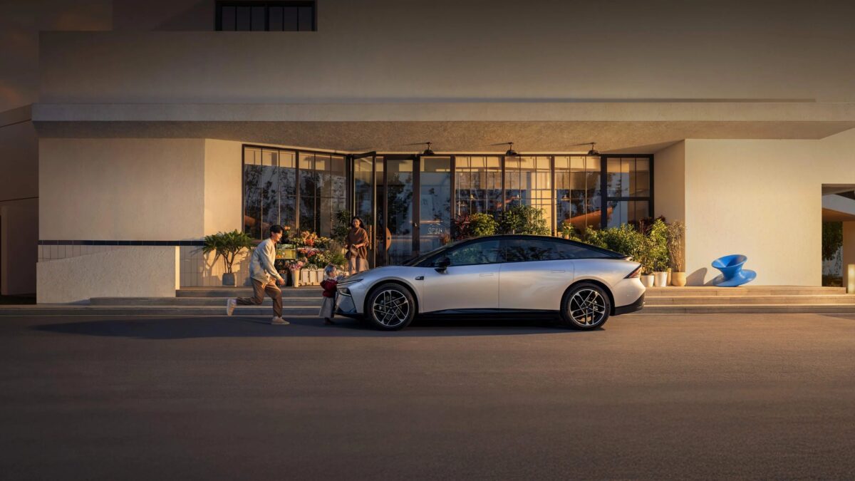 В китайских автомобилях XPeng P7+ выявлена серьёзная неисправность рулевого управления 4