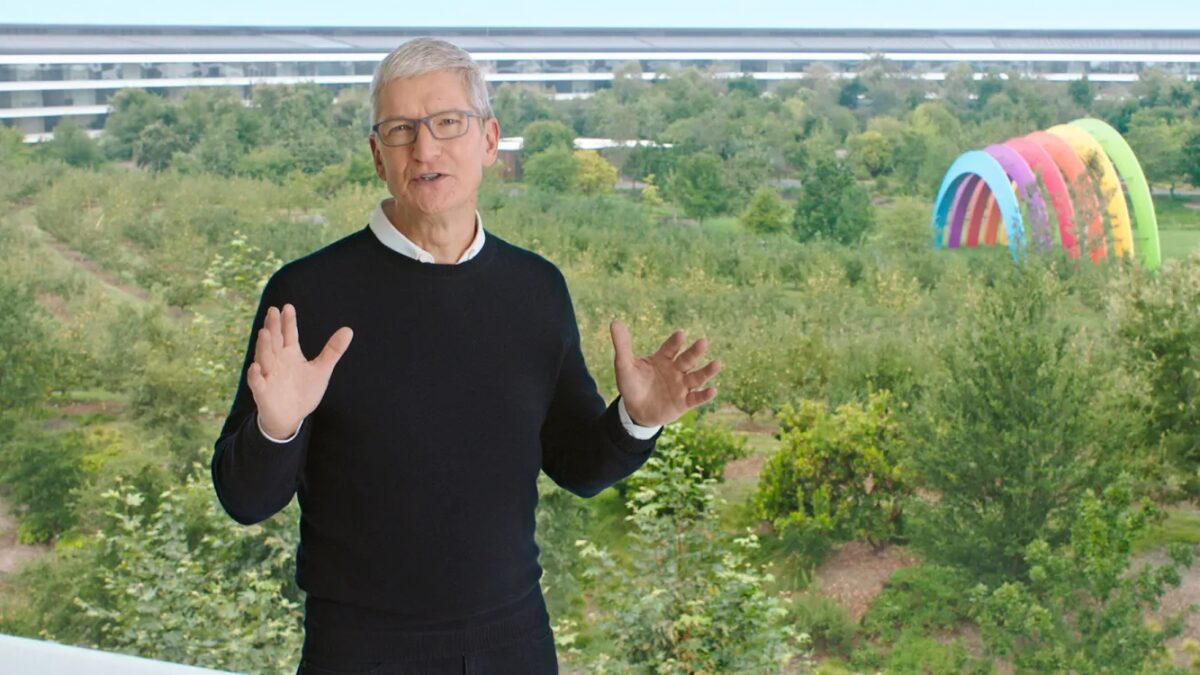 Apple отчиталась о прибыли $23,4 млрд за третий финансовый квартал 2025 года 3 eu antitrust head is meeting tim cook.jpg