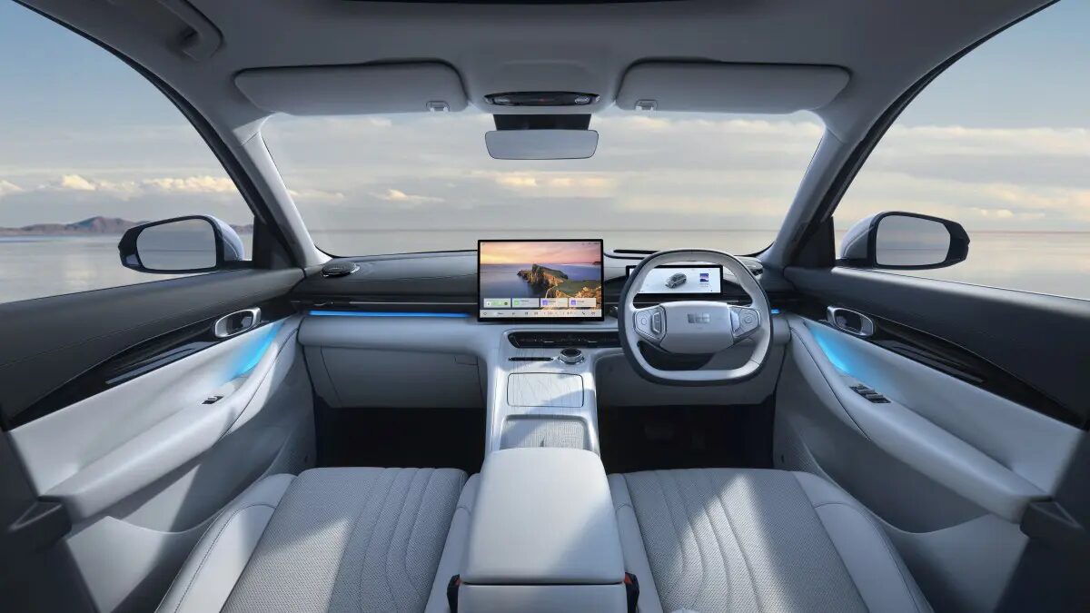geely ex5 interior.jpg