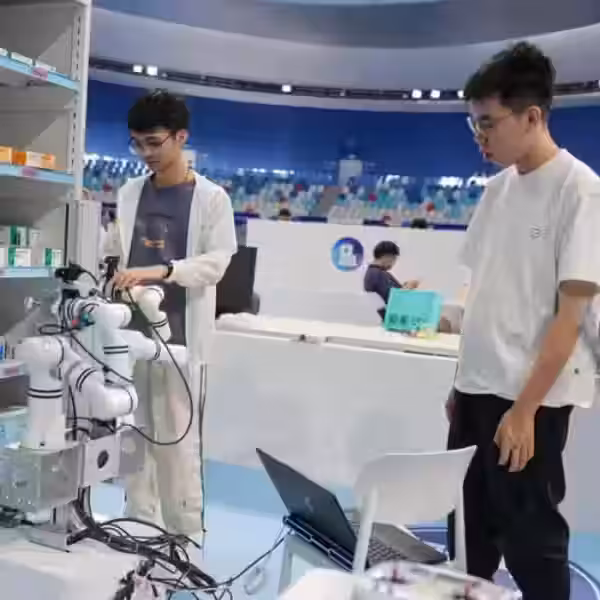 robot sorting out medicine for world humanoid robot game 2025