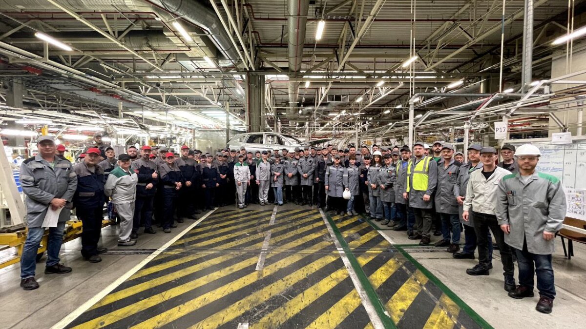 Завод «Автомобильные технологии» выпустил 1000-й кузов Haval М6 1 1000 ckd svarka