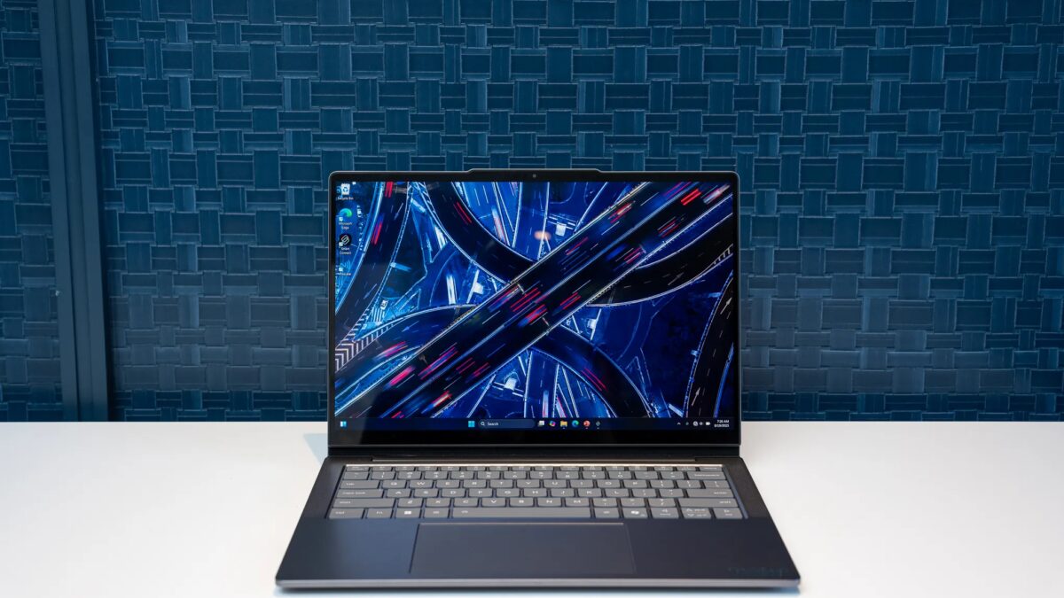 IFA 2025: Lenovo показала концепт ноутбука с поворотным экраном 3