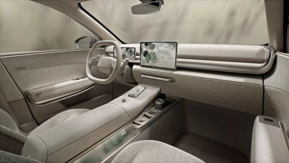 Volkswagen показал недорогой электрокроссовер ID.Cross в Мюнхене 12 4376614