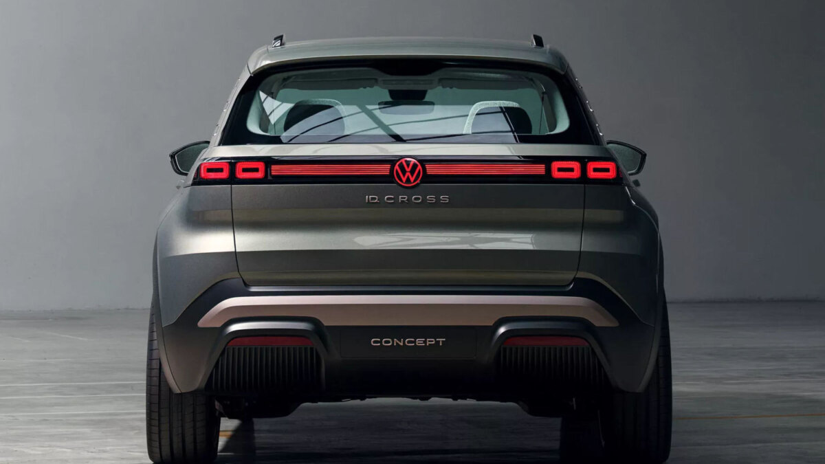 Volkswagen показал недорогой электрокроссовер ID.Cross в Мюнхене 9 4376620