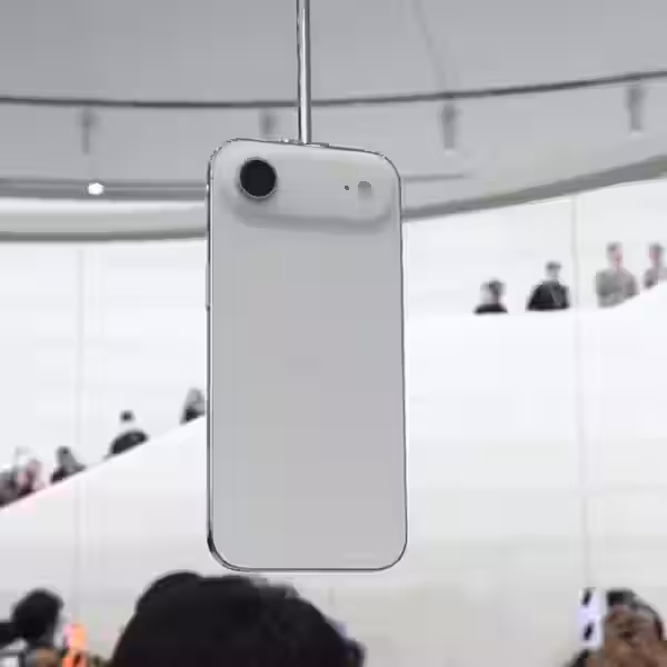 65064 135821 iphone air at event xl