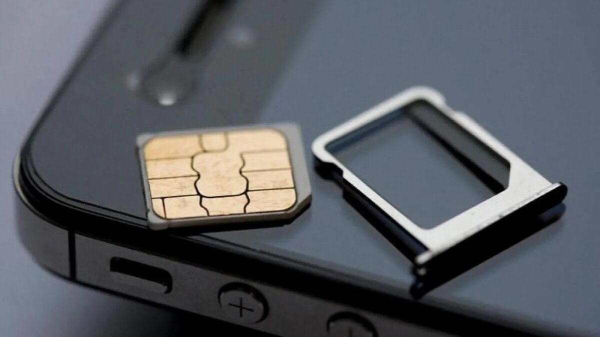 Что такое eSIM и правда ли, что она лучше физической SIM-карты? 8 91165 1600x1020