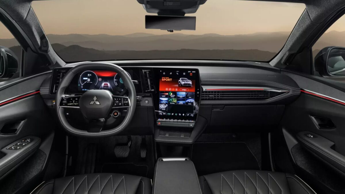 Представлен новый Mitsubishi Eclipse Cross: электрический кроссовер на базе Renault Scenic 14 ac059d481e5460fd708a9fd0a65c69d253f00984