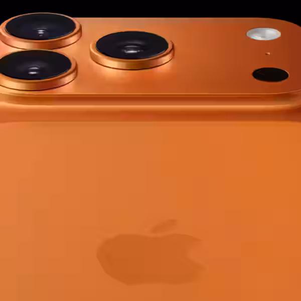 apple iphone 17 pro camera close up 250909 big.jpg.large 2x