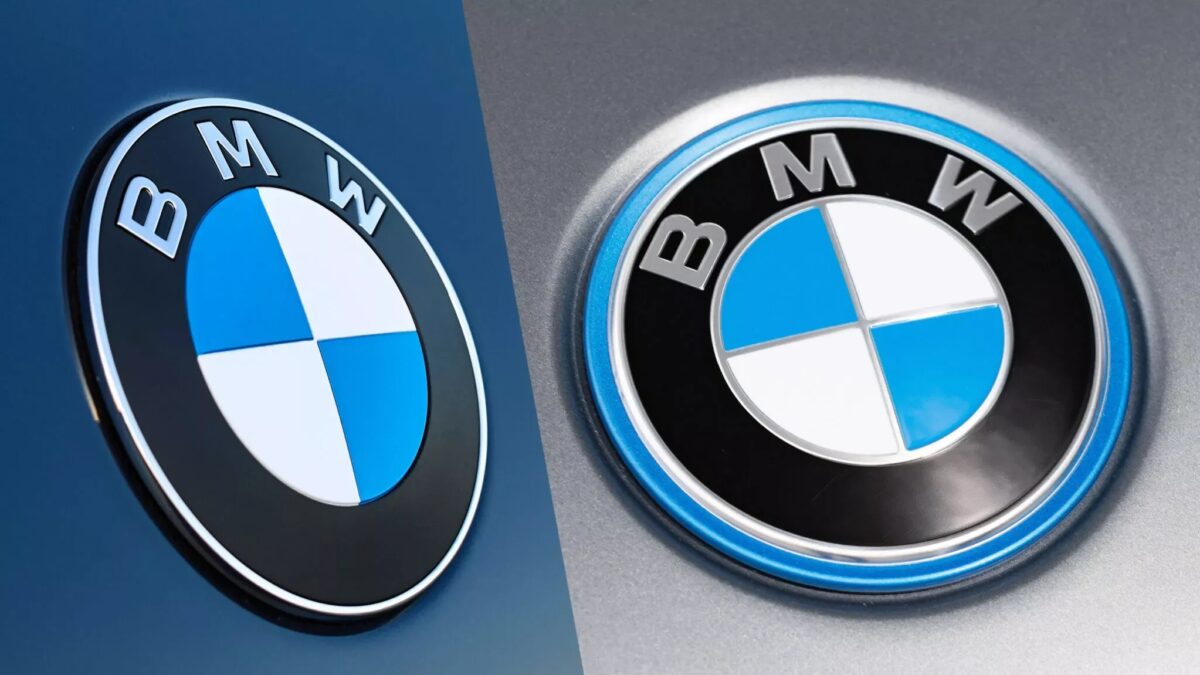 Обновленный логотип BMW на металлической поверхности