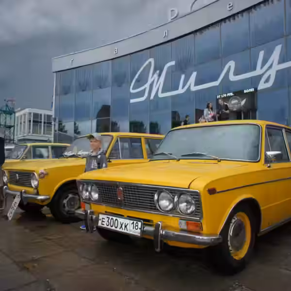 boris busorgin zayr16iykmo unsplash