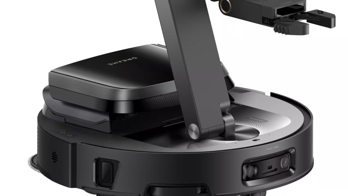 cyber 10 robot left scaled 1