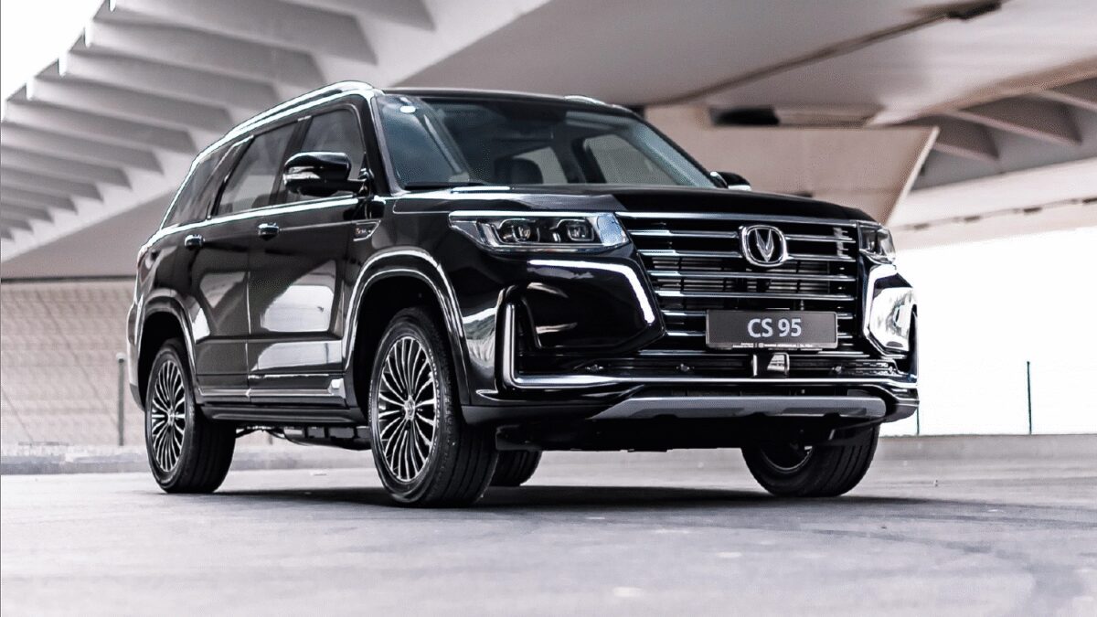 Changan CS95 признан «Внедорожником года 2025» в категории полноразмерных кроссоверов 3 main vehicle visuals cs95 exterior 01