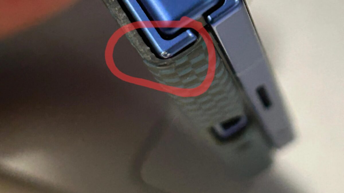 У Samsung Galaxy Z Fold 7 облезает краска на корпусе 7 xiaomi 15t pro 5.jpg 1