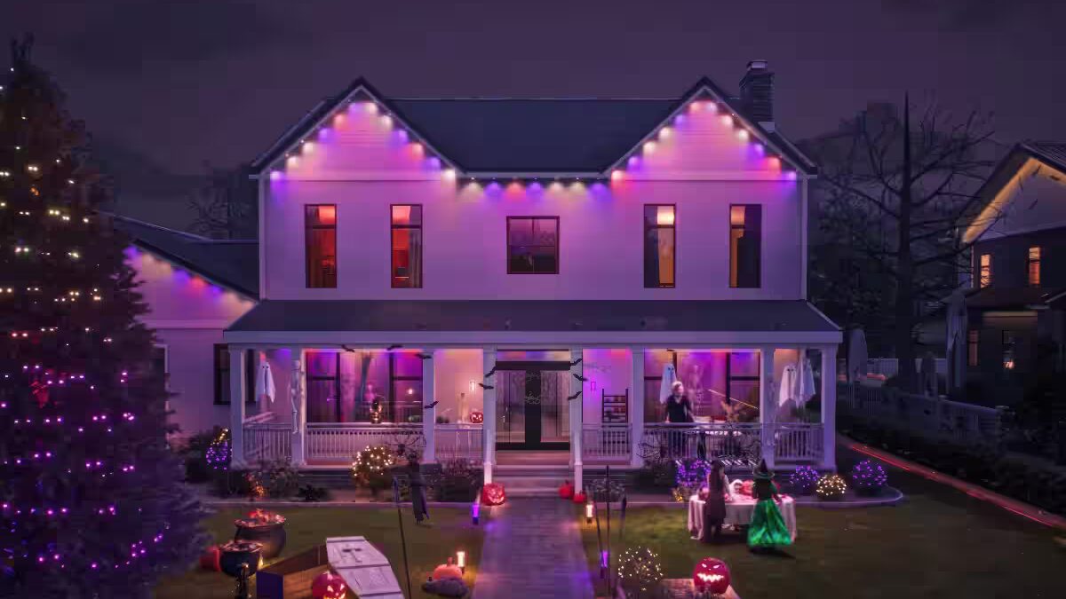 IFA 2025: Philips представила новые умные лампы Hue, ленты и Bridge Pro 15 philips hue festavia permanent string lights 3.jpg