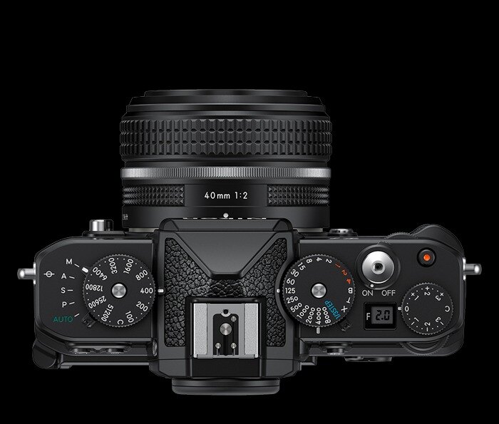 Nikon представила зеркальную камеры Z f в серебристом корпусе 5 top 1763 40mm z f bl jhld3eue la