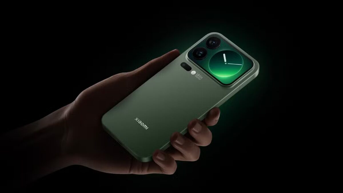 5 фактов, которые вы хотите знать про Xiaomi 17: от двух экранов до игровых чехлов 10 xiaomi 17 screen hand