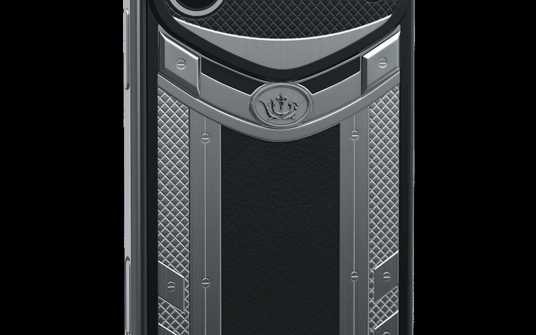 Задняя часть iPhone 17 Pro коллекции Victory из титана и кожи