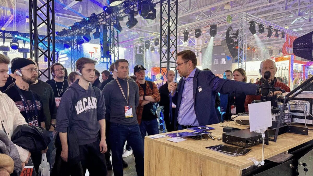 «Октава ДМ» показала новейшие звуковые решения на выставке Light + Audio Tec 2025 11 2 2