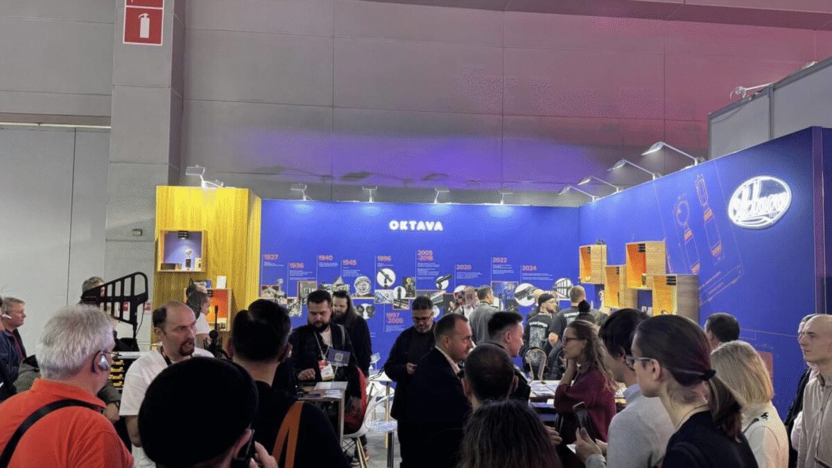 «Октава ДМ» показала новейшие звуковые решения на выставке Light + Audio Tec 2025 10 3 2