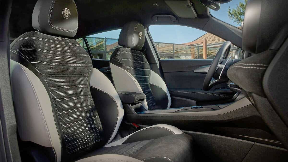 Обновлённый кроссовер Alfa Romeo Tonale получил свежий дизайн и новую версию Sport Special 8