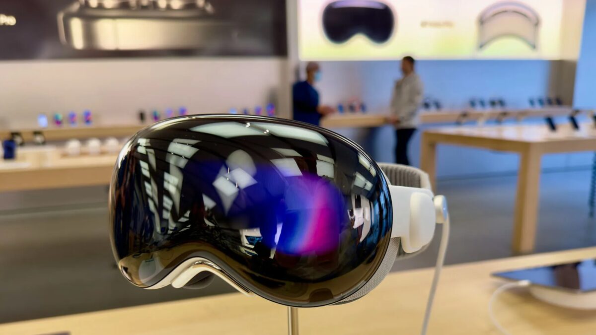 apple has been working on vision pro since at least 2008.jpg