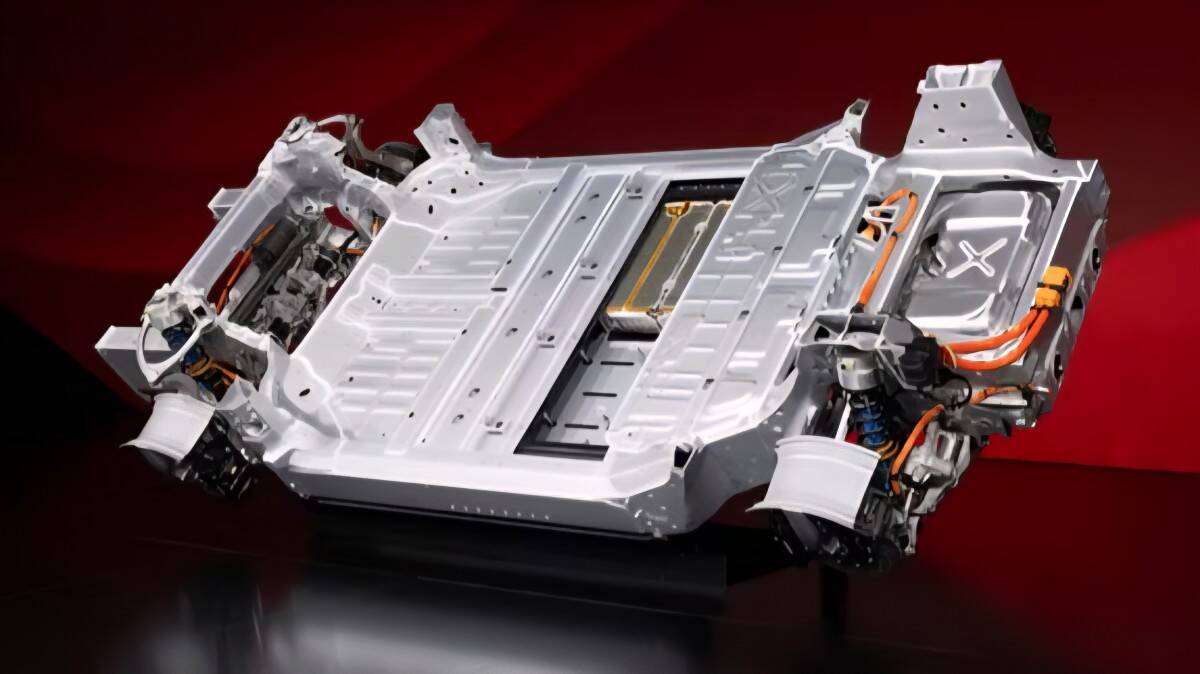 Ferrari готовит свой первый электромобиль Elettrica - до 1000 л.с. и 530 км хода 5 arenaev 001 4