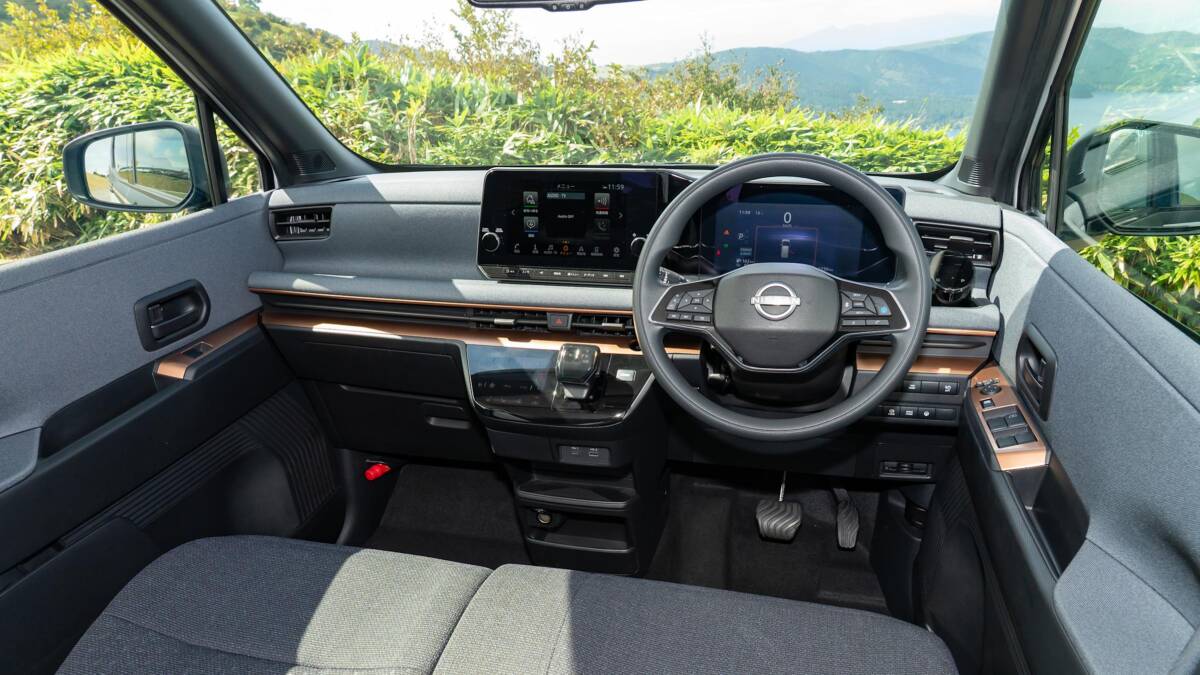 Nissan сделала выдвижную солнечную панель для электромобиля Sakura 3 be4c0a10 b097 11f0 bfd6 66ab36382b98