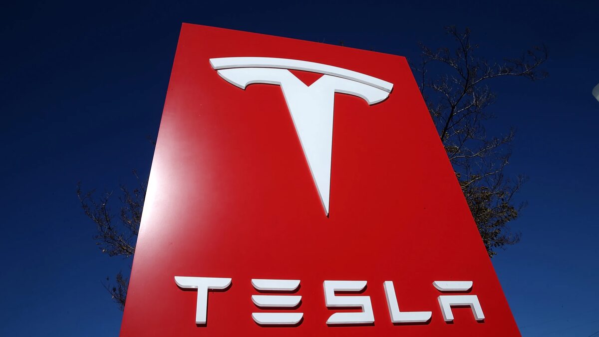 Tesla зафиксировала снижение прибыли из-за роста расходов 1 gettyimages 187005526
