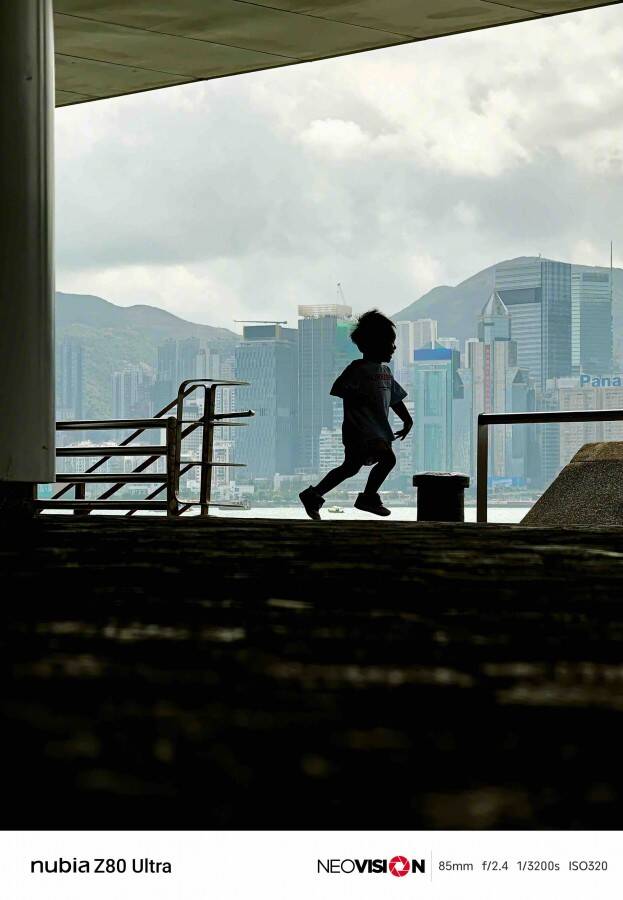 Nubia Z80 Ultra: подтверждён дизайн и дата запуска 11 gsmarena 012 1