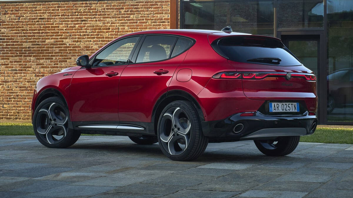 Обновлённый кроссовер Alfa Romeo Tonale получил свежий дизайн и новую версию Sport Special 10 p8emldvouh