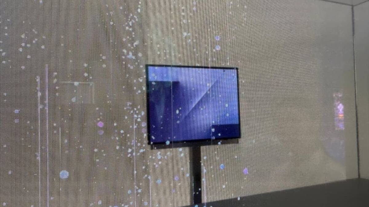 Samsung внезапно показала Galaxy Z TriFold на саммите АТЭС 2025 3 samsung galaxy z trifold showcase